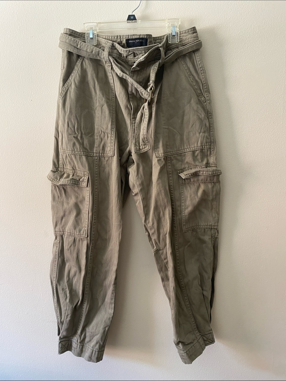 Banana Republic Women’s Khaki Cargo Pants - Belted Utility Style in size 6